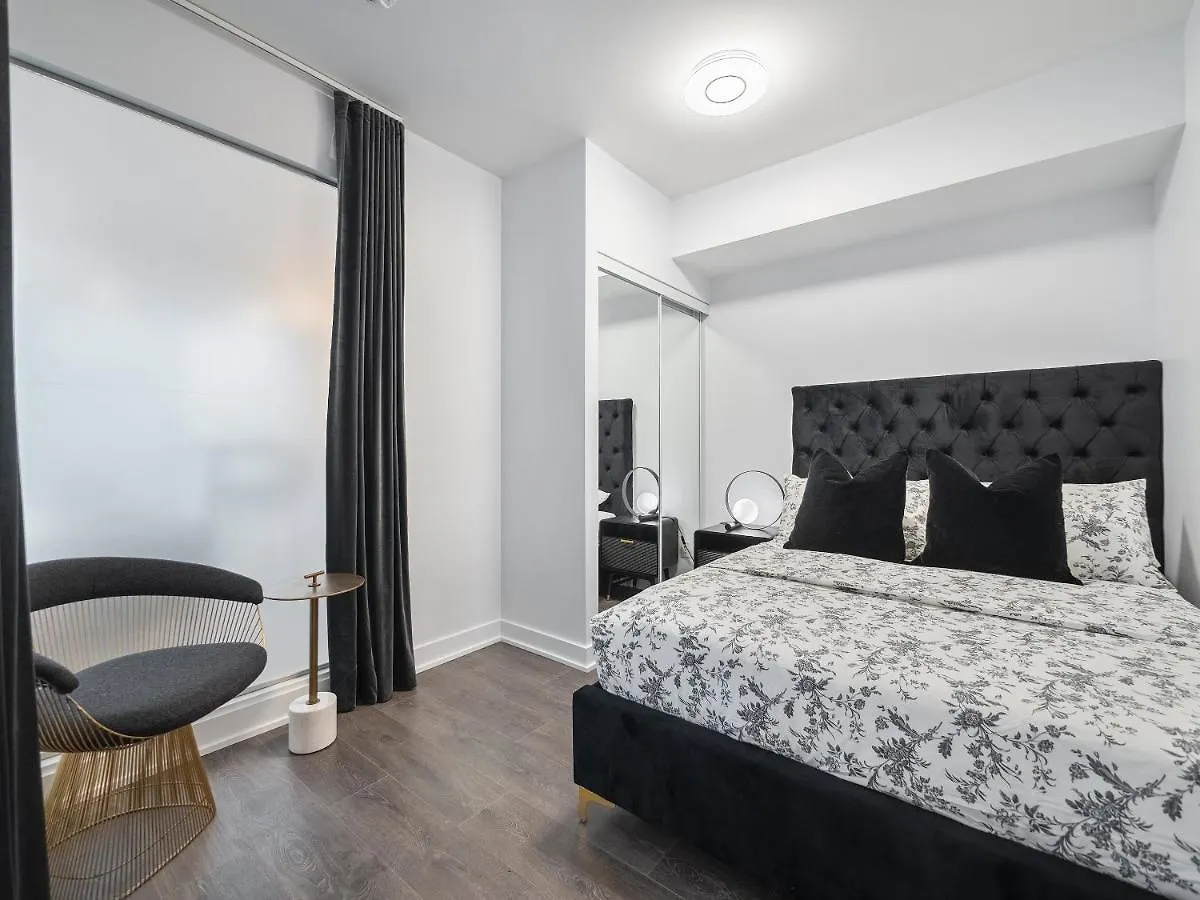 Hotel Yorkville Plaza Suites Toronto