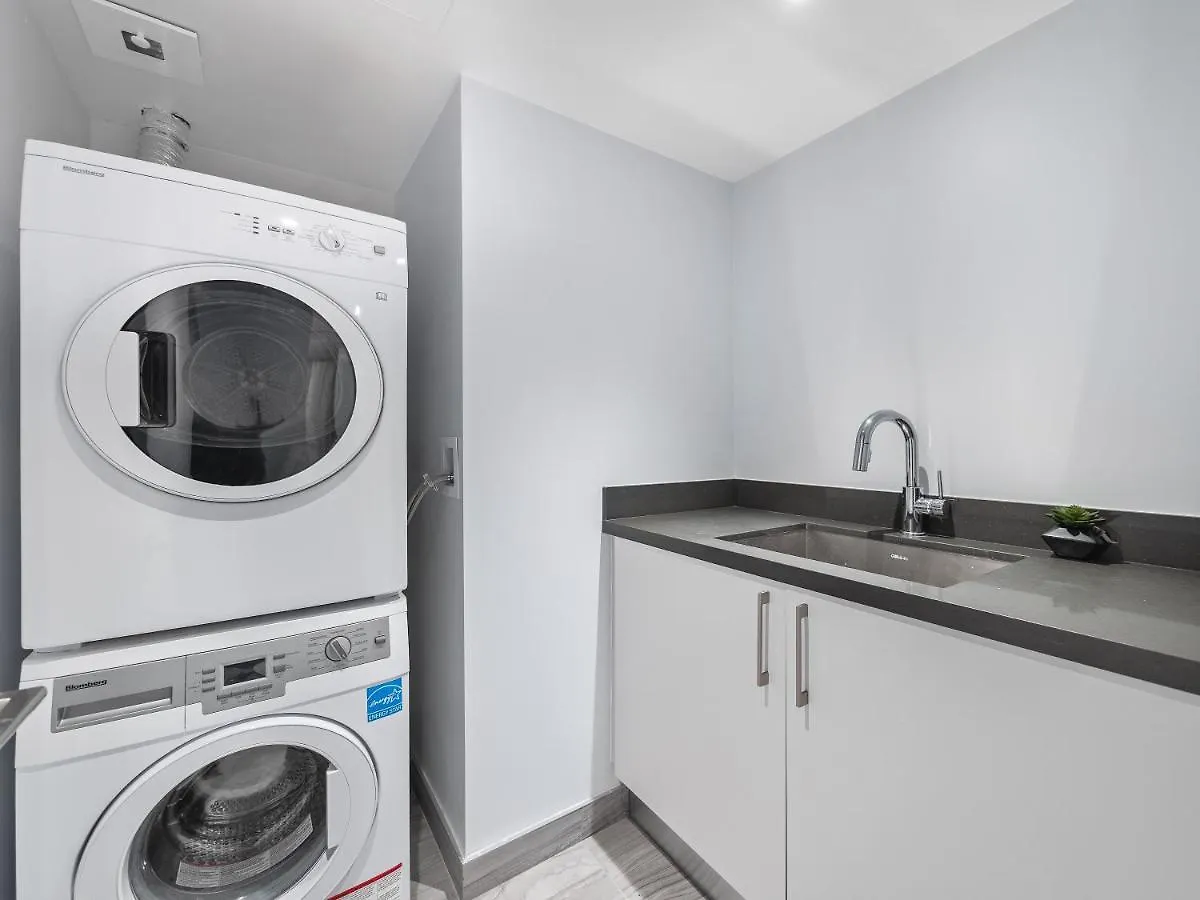 Yorkville Plaza Suites Toronto