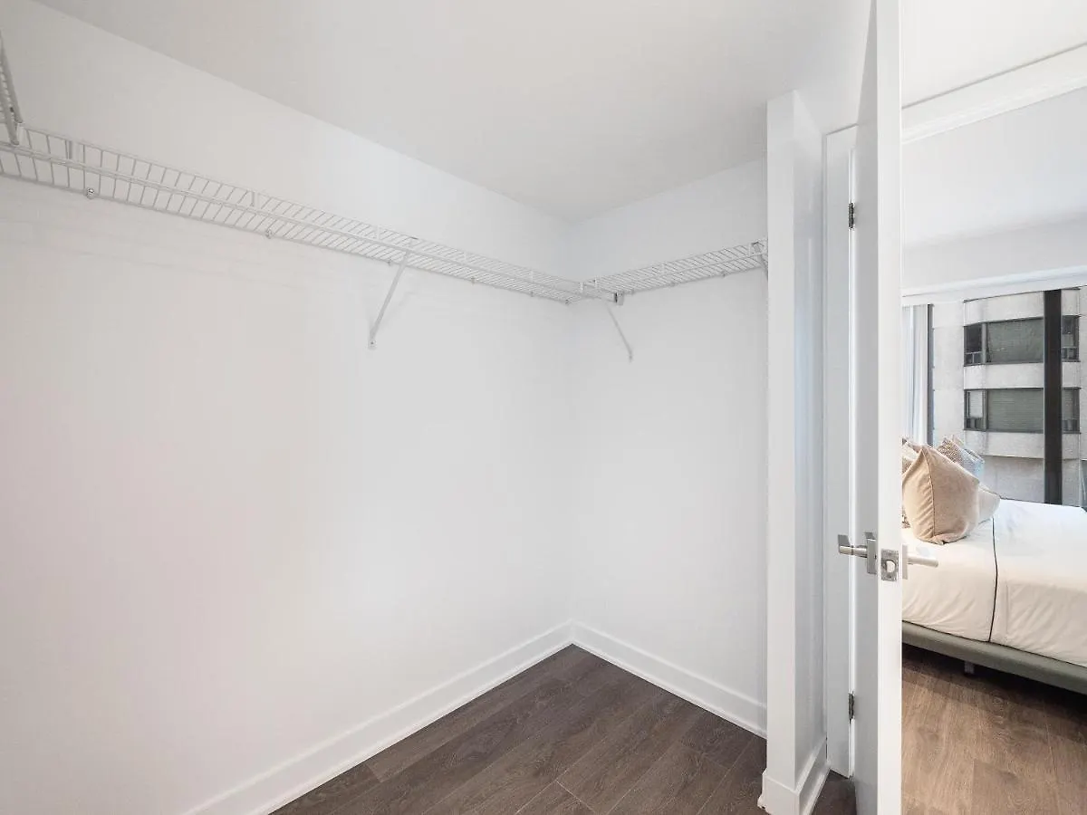 Yorkville Plaza Suites Toronto
